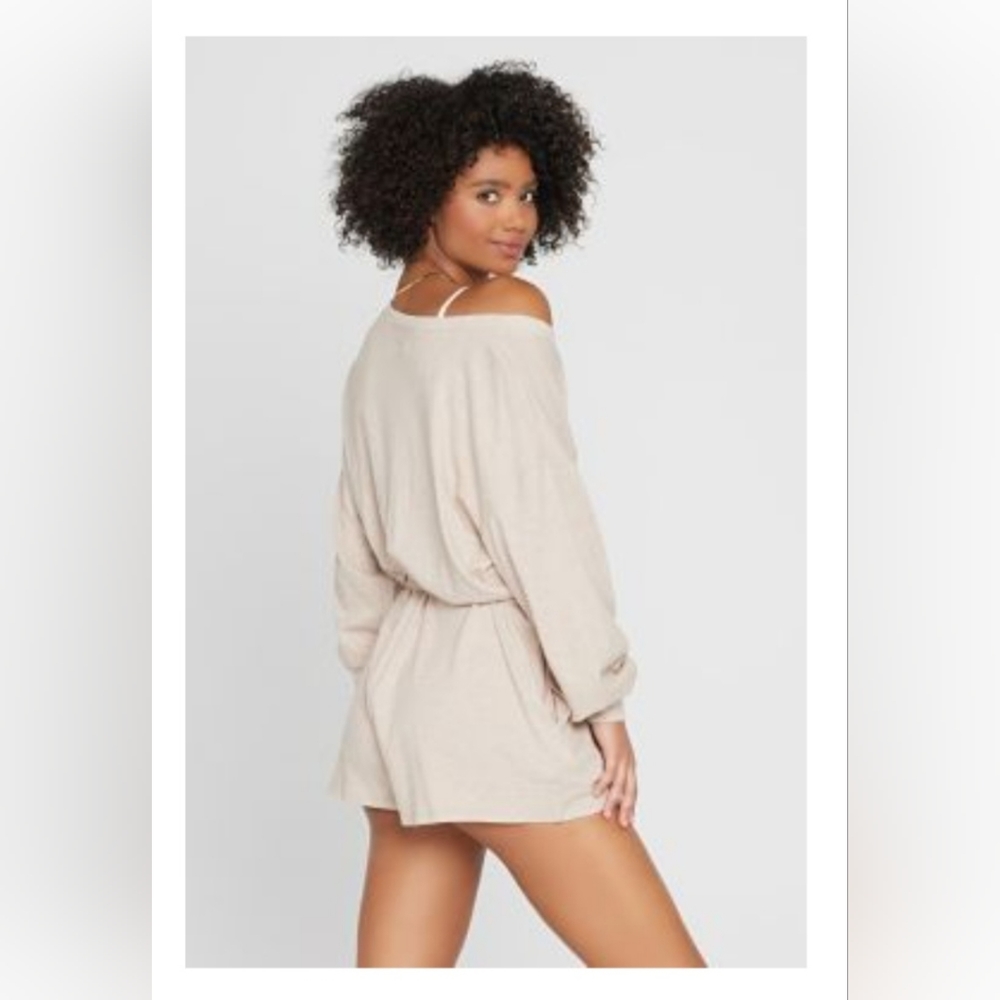 L*SPACE Saturdays Relaxed Romper In Beige Size Small - Picture 3 of 12